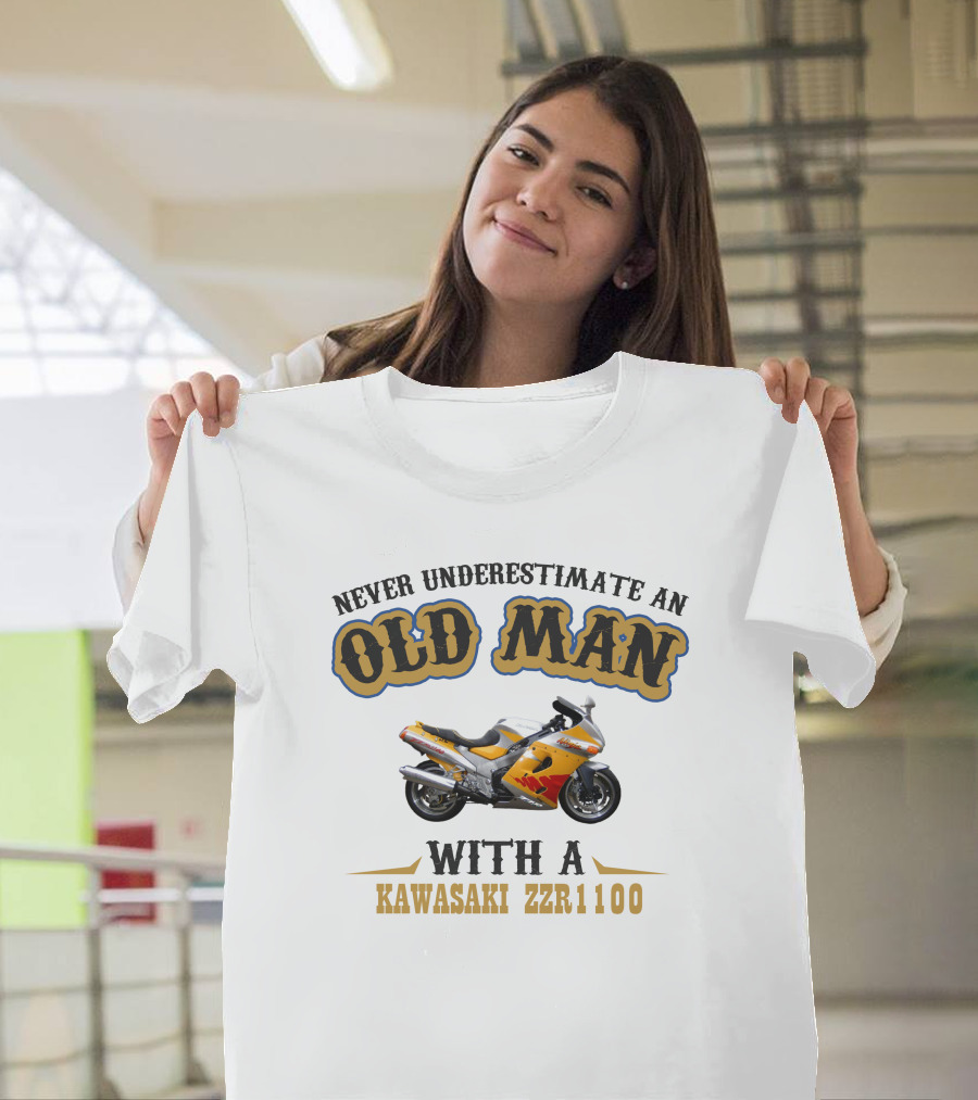 Never Underestimate an Old Man with a Kawasaki ZZR1100 T-Shirt