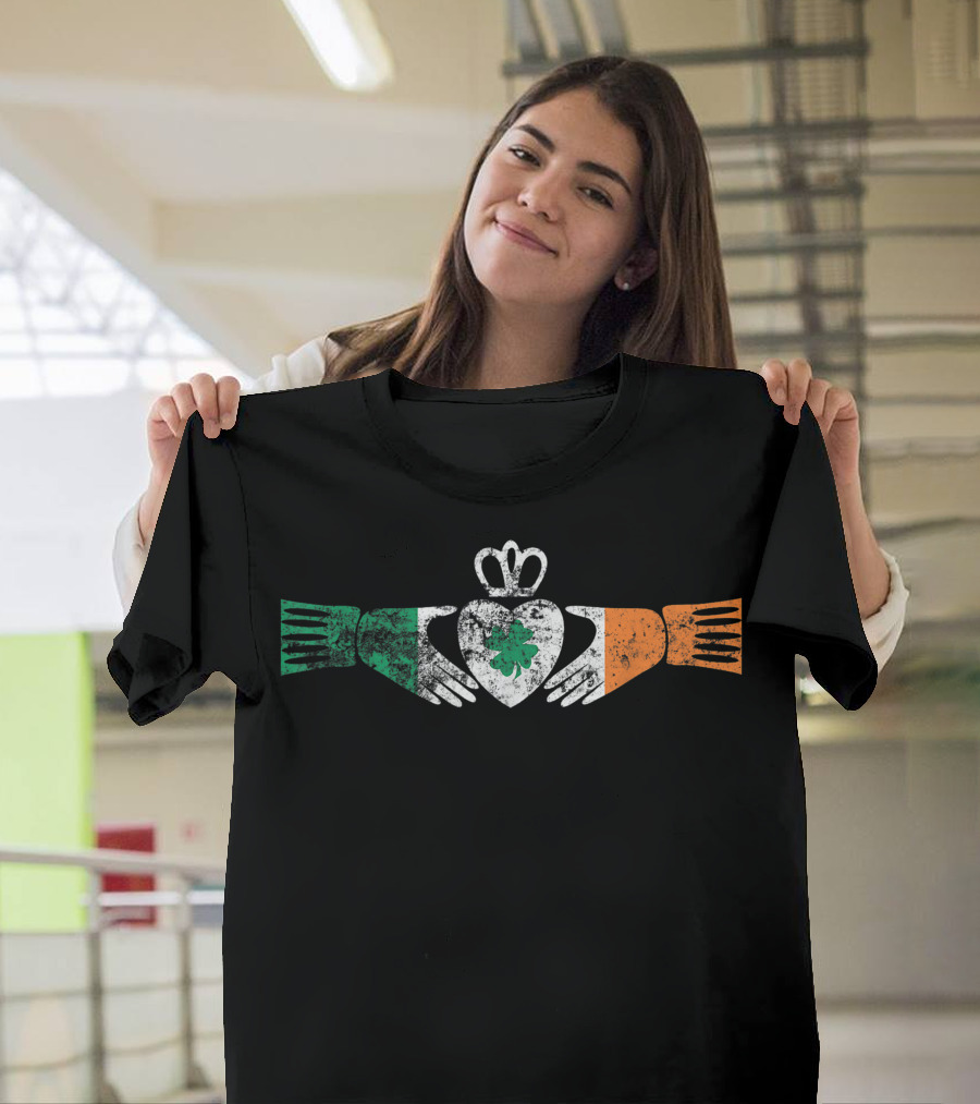 Irish Pride Claddagh Heart Hands Shamrock Flag T-Shirt
