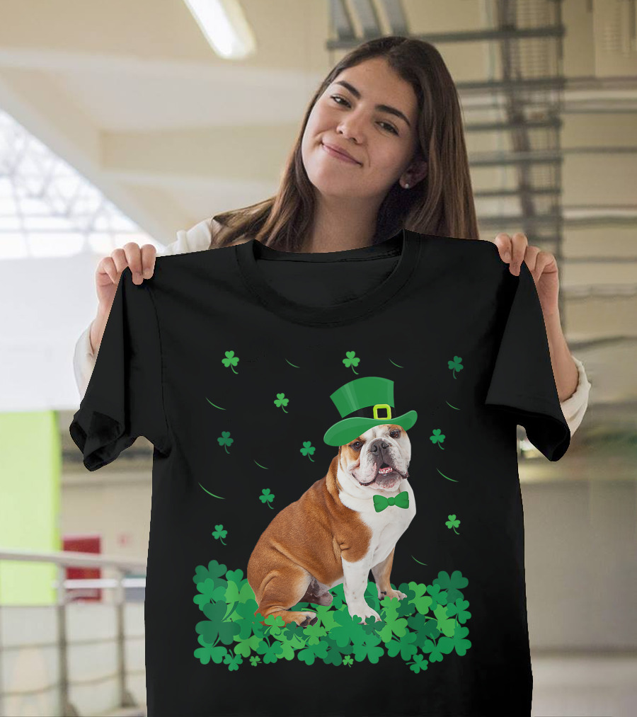 St. Patrick's Day English Bulldog with Shamrock and Green Hat T-Shirt