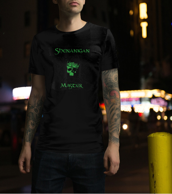 Shenanigan Master Distressed Cool Irish Skull St Patrick's Day T-Shirt