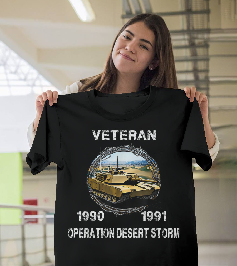 Veteran 1990 1991 Operation Desert Storm Tank Barbed Wire T-Shirt