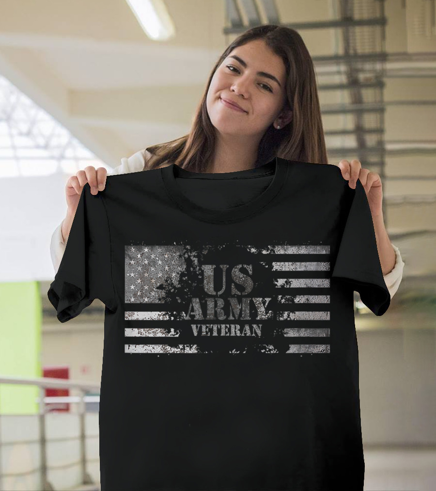 US Army Veteran Veterans Day American Flag T-Shirt