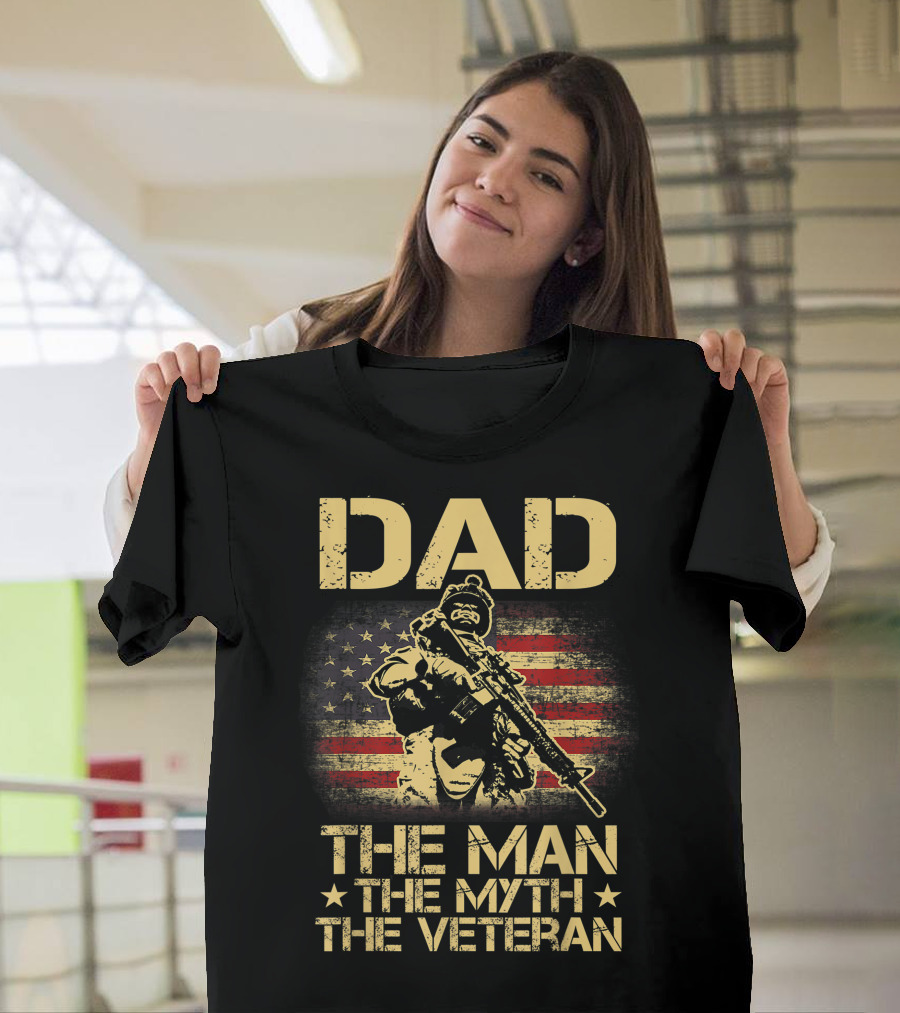 Dad The Man The Myth The Veteran with Vintage USA Flag and Soldier T-Shirt