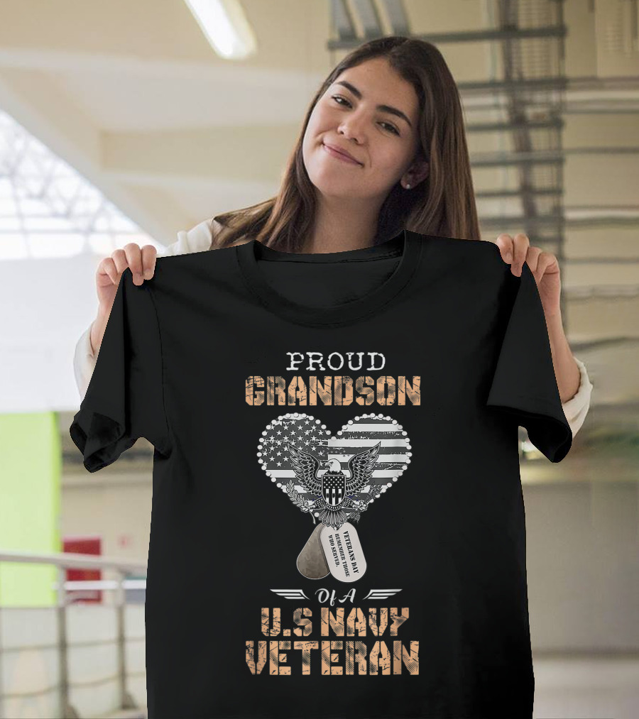 Proud Grandson of a U.S. Navy Veteran American Flag Eagle Dog Tags T-Shirt