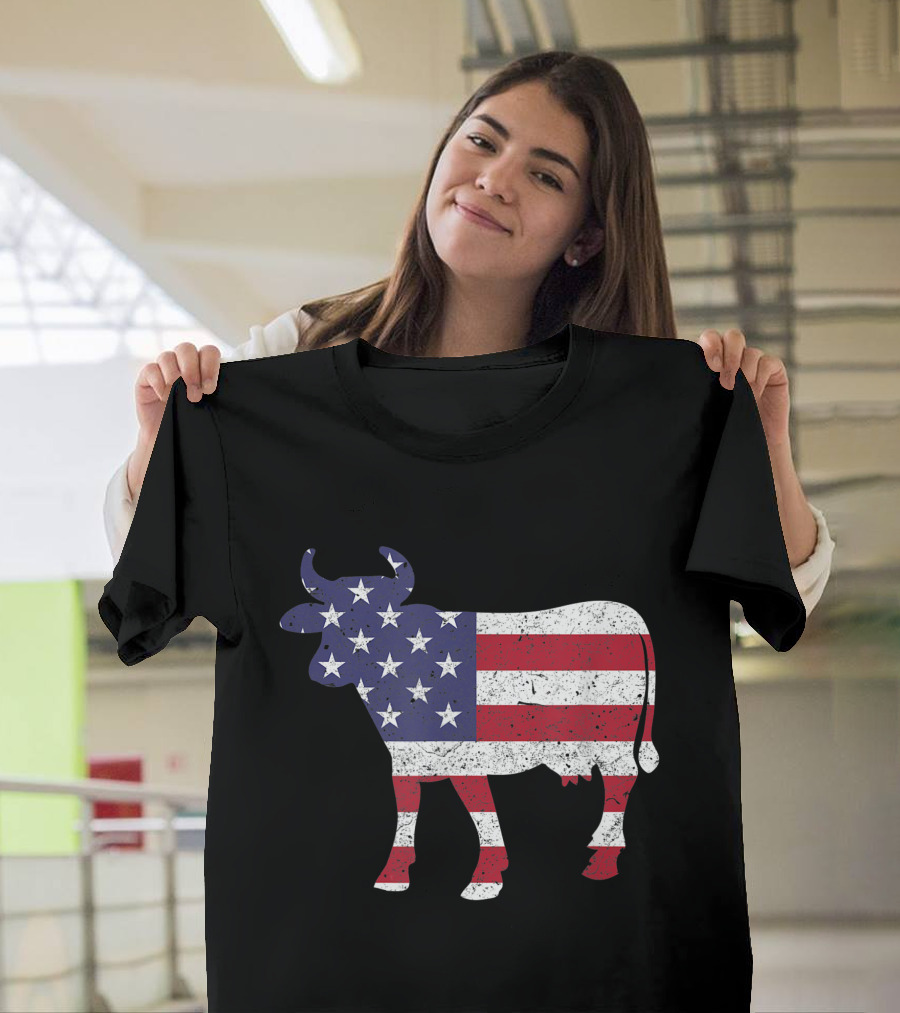 Patriotic Cow American Flag Stars Stripes 4th of July T-Shirt