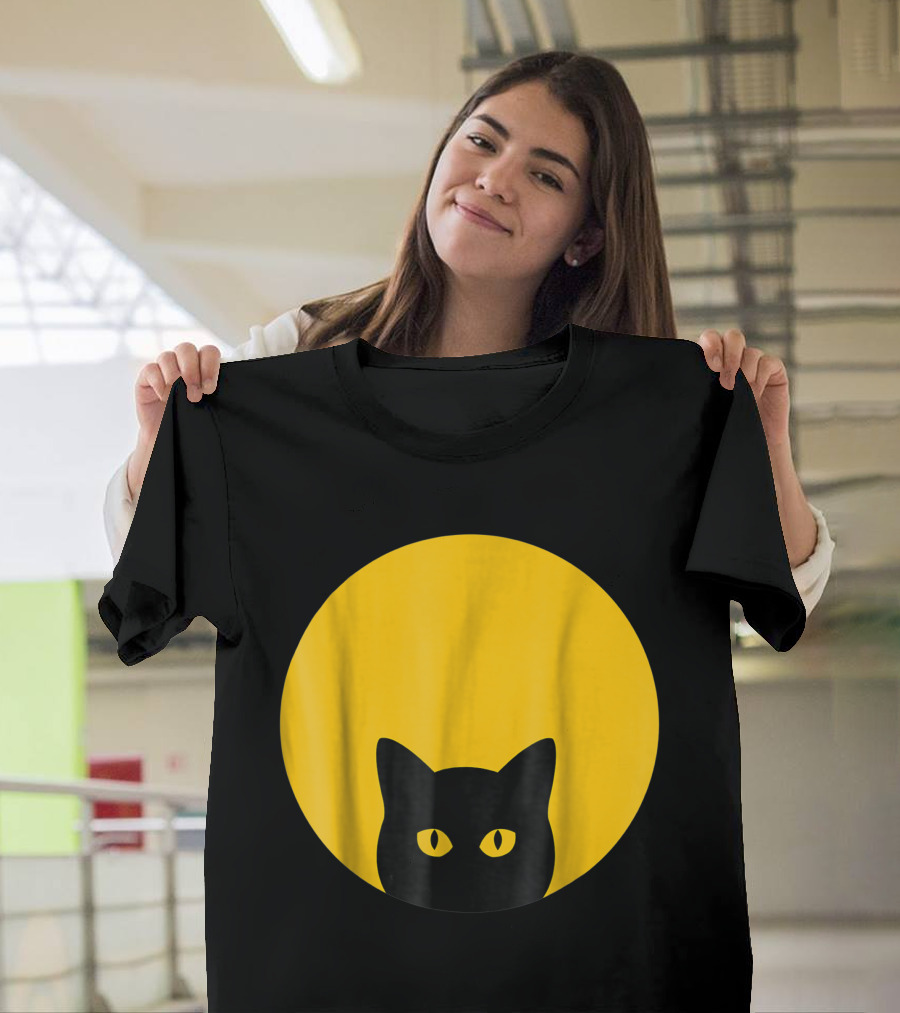 Solar Eclipse Black Cat Yellow Eyes on Full Moon Circle T-Shirt