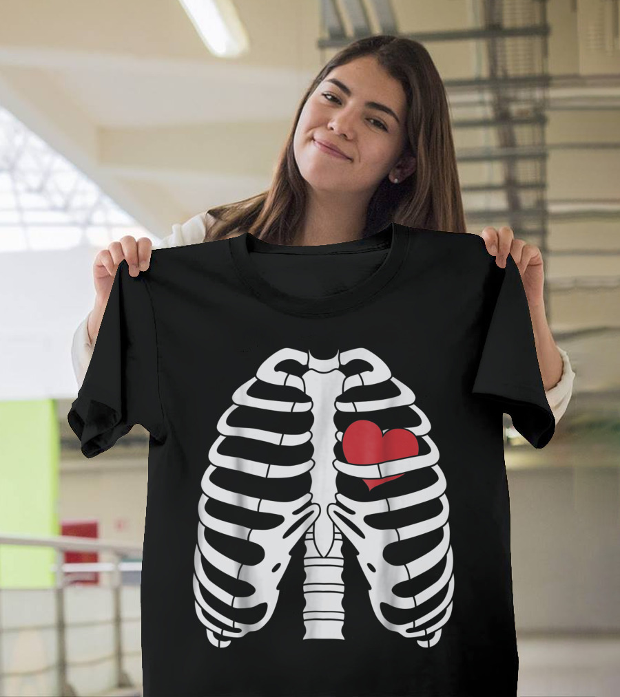 Skeleton Ribcage with Red Heart Halloween Image T-Shirt