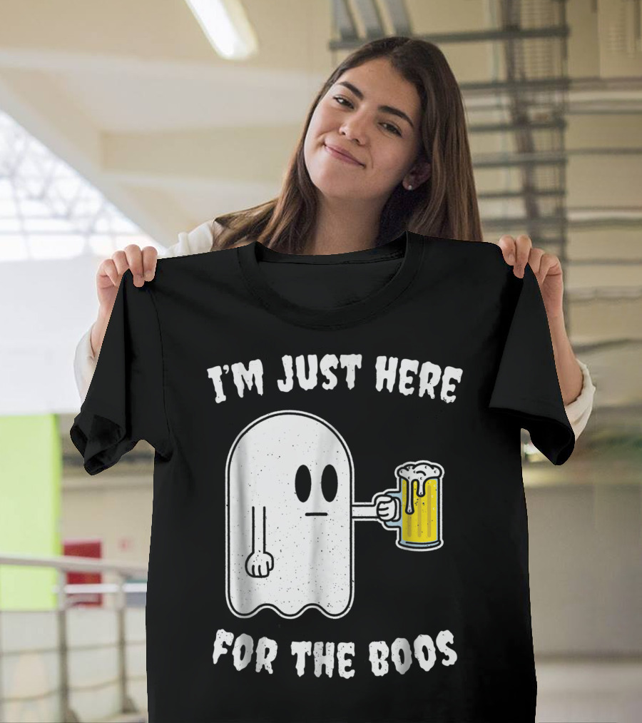 I'm Just Here For The Boos Ghost Halloween Beer Mug T-Shirt