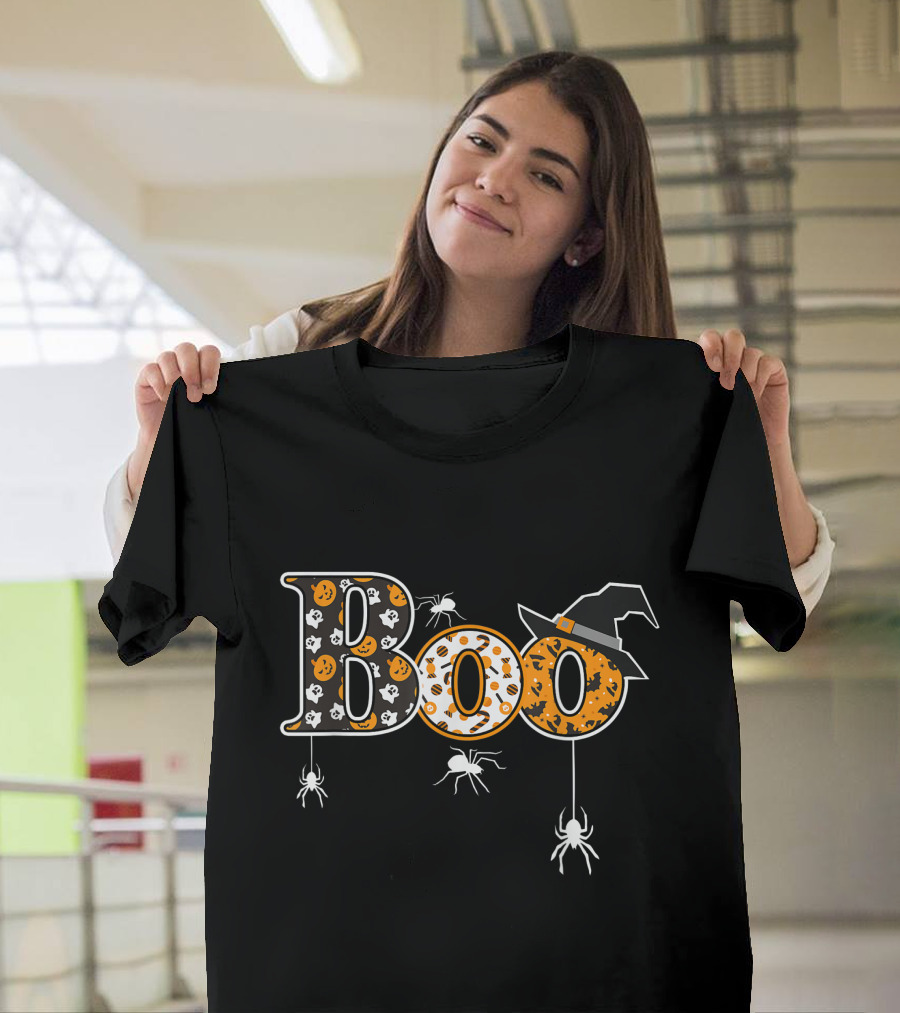 Boo Spiders Halloween Witch Hat Pumpkin Skulls T-Shirt