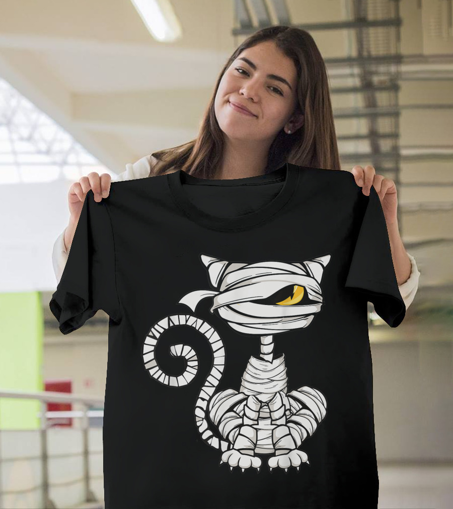 Black Cat Mummy Halloween Drawing Enthusiast Mummy Cat Wrapping Eye Tail T-Shirt