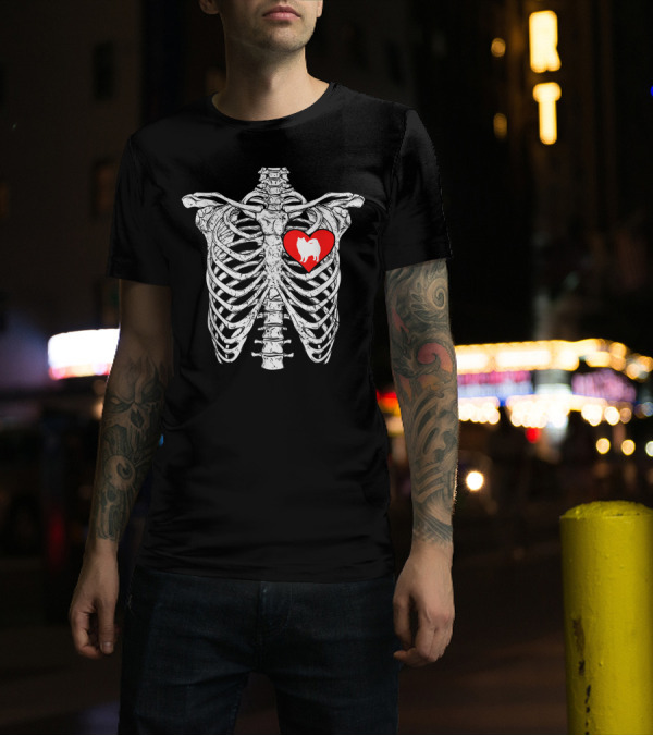 Skeleton Rib Cage With American Eskimo Dog Heart Halloween T-Shirt
