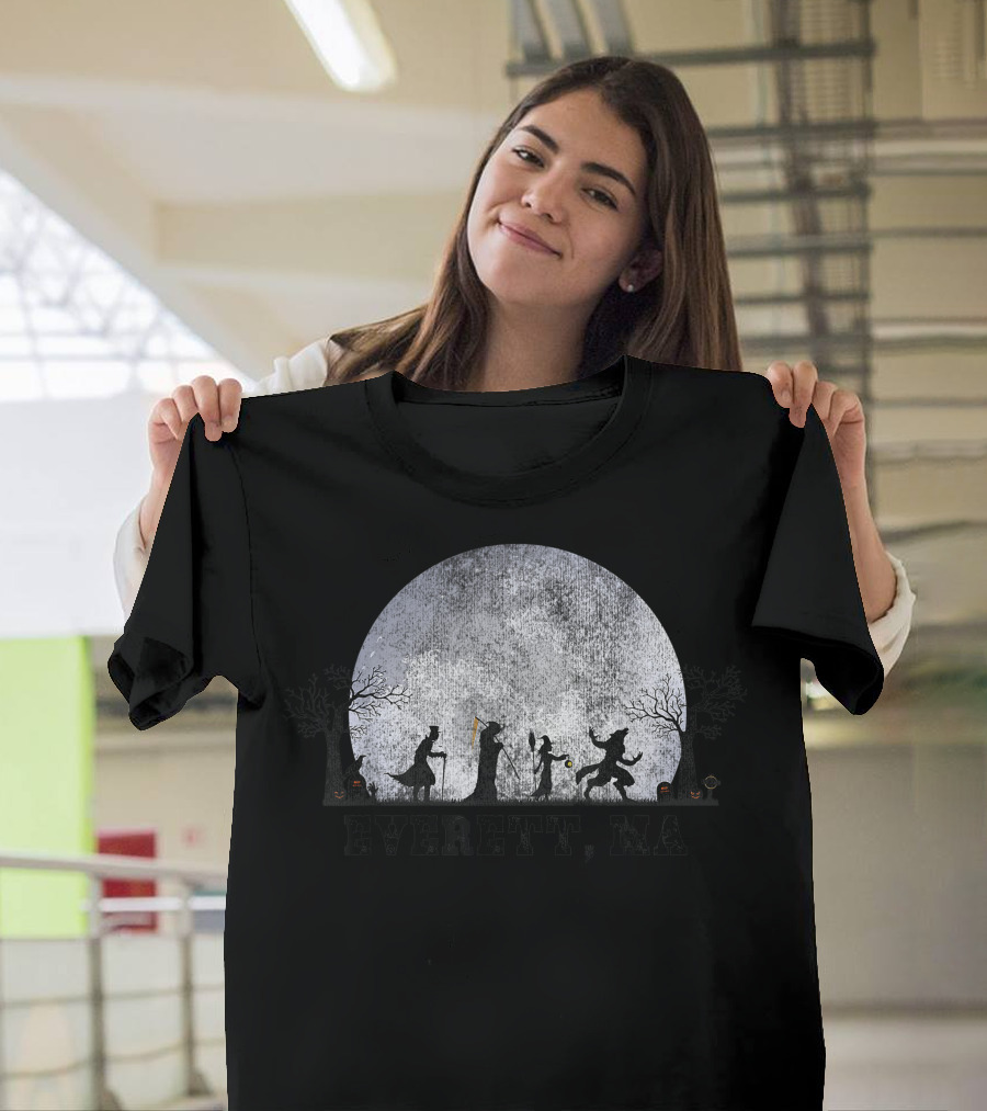 Everett MA Vintage Halloween Full Moon T-Shirt