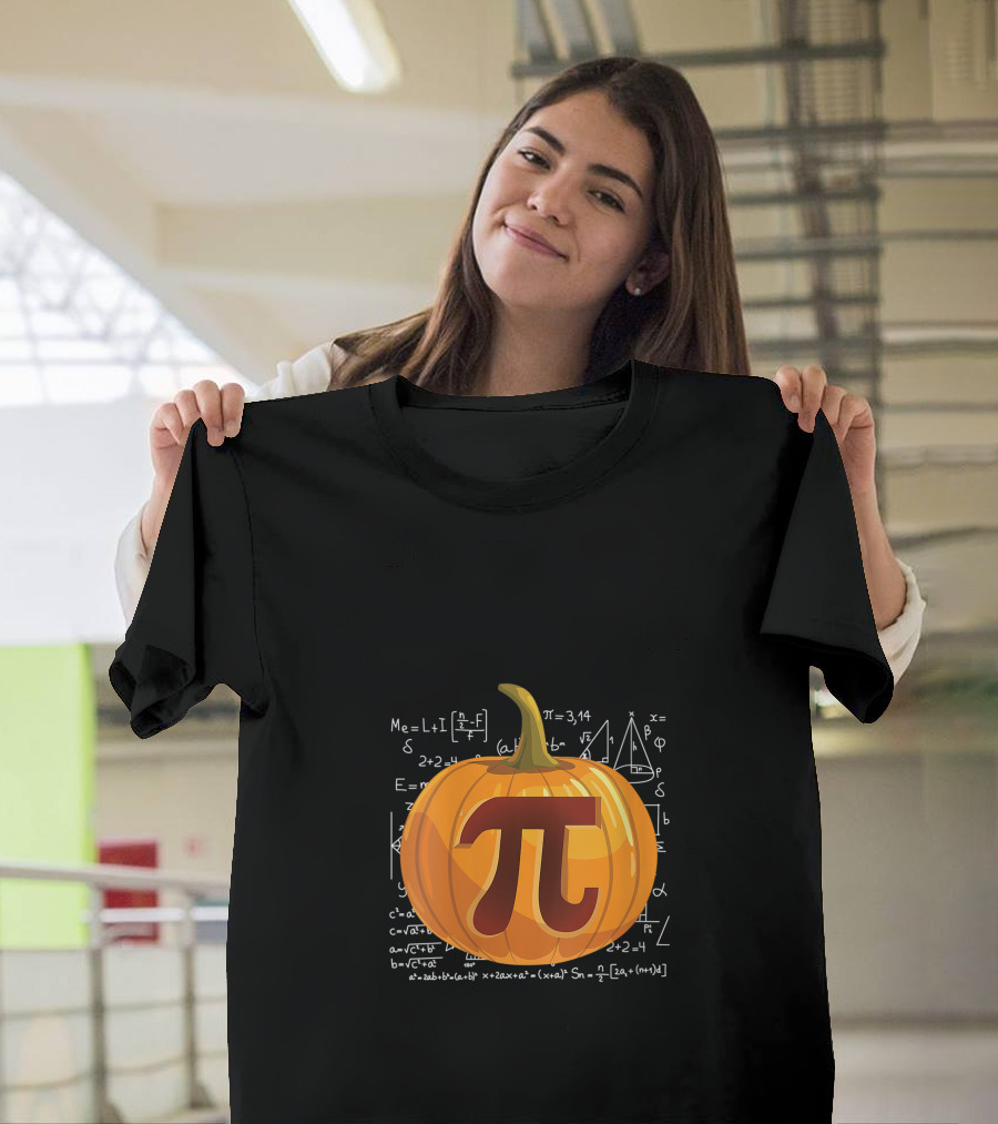 Pumpkin Pi Math Humor Halloween Thanksgiving Pi Day Equation Elements T-Shirt