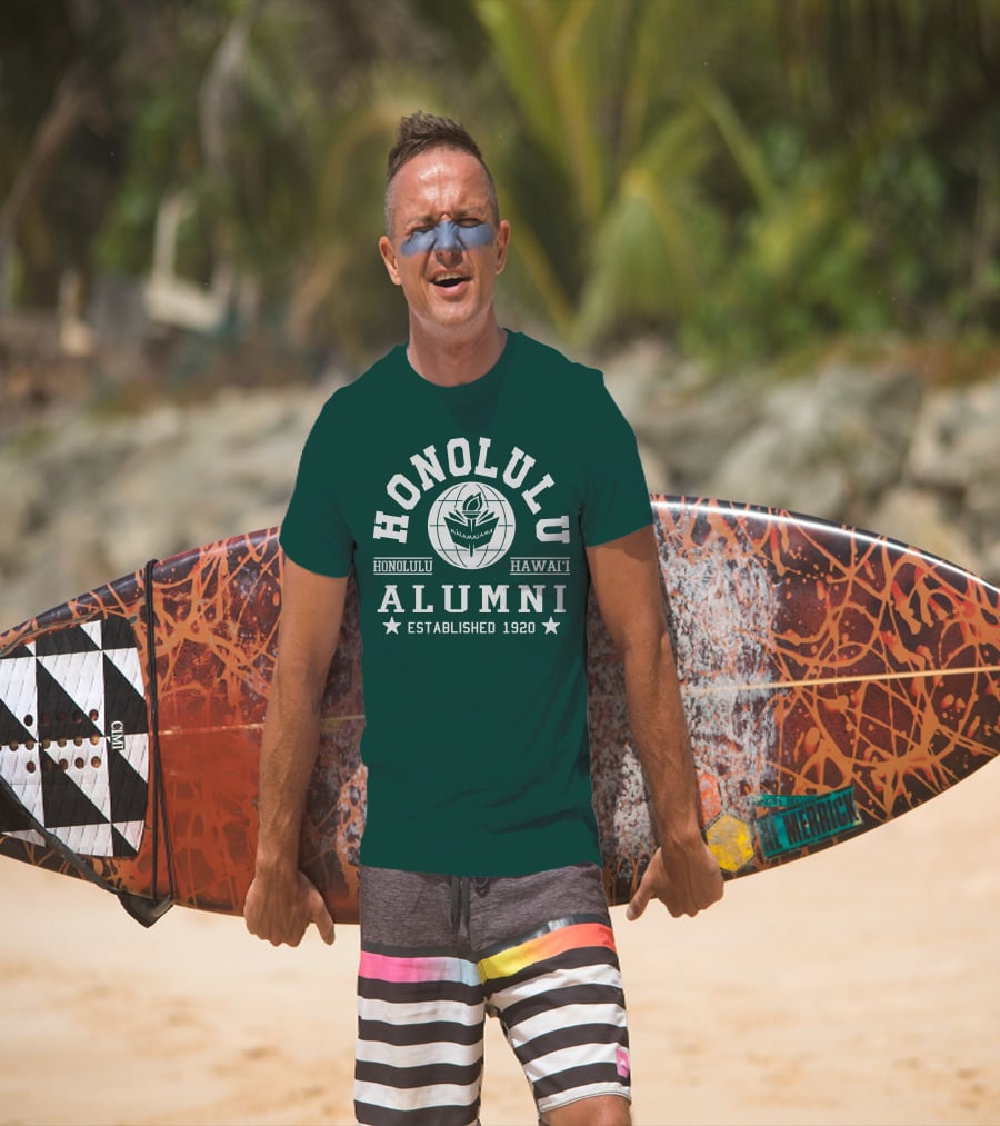 Honolulu Hawai'i Alumni Mālamalama Established 1920 T-Shirt