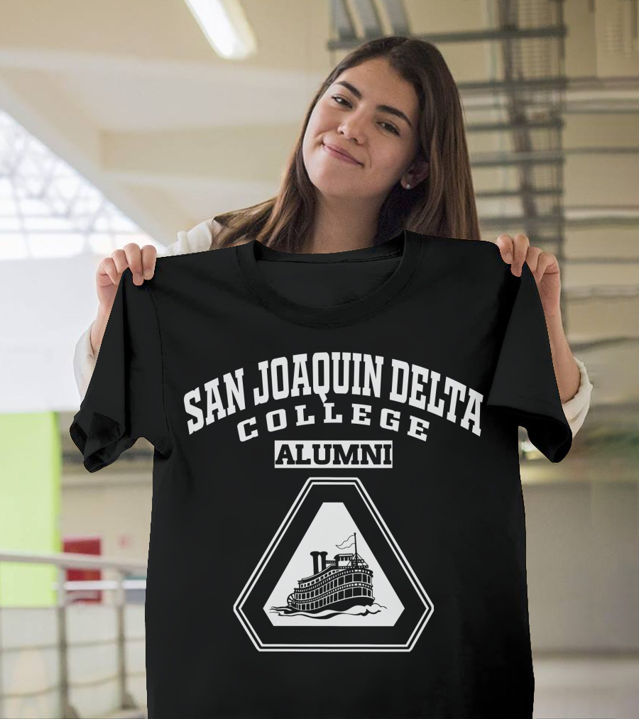 San Joaquin Delta College Alumni Steamboat Emblem T-Shirt