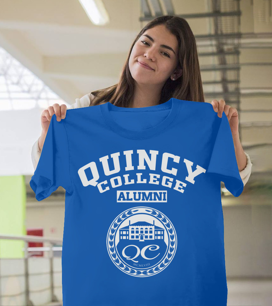 Quincy College Alumni QC MCMLVIII Crest T-Shirt