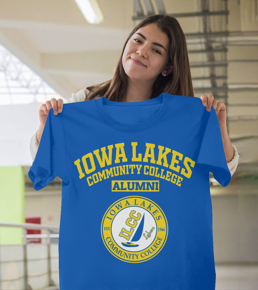 Iowa Lakes Community College ILCC Alumni Est. 1966 Sailor T-Shirt