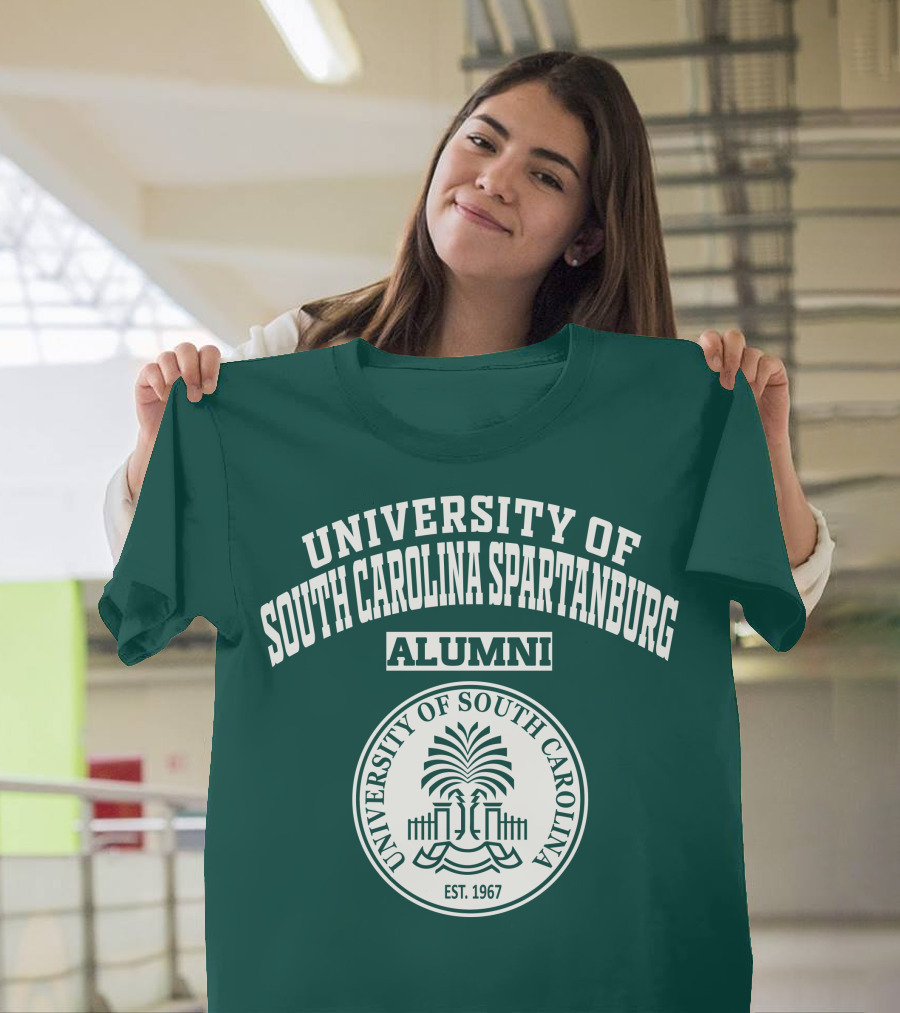 UNIVERSITY OF SOUTH CAROLINA SPARTANBURG ALUMNI EST. 1967 T-Shirt