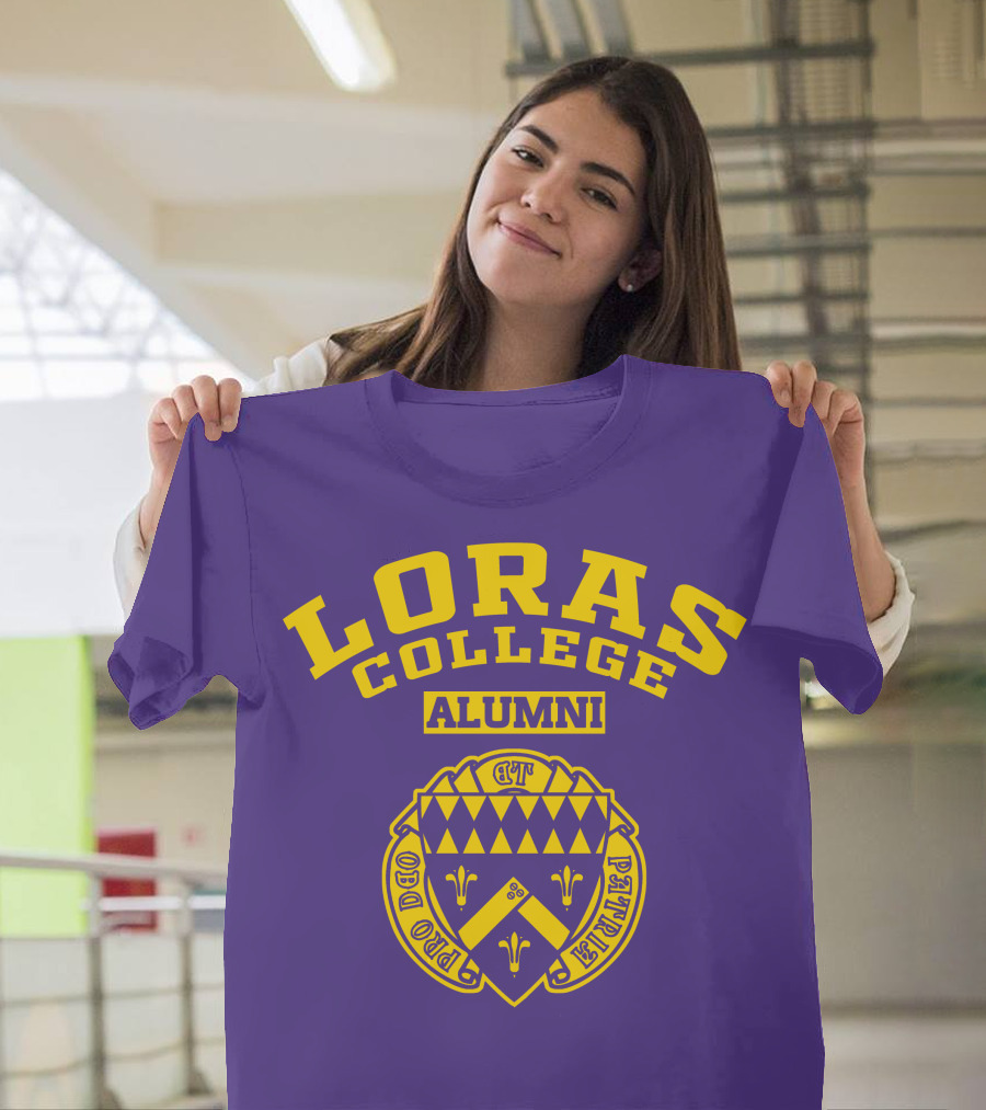 Loras College Alumni Pro Deo Et Patria Crest T-Shirt