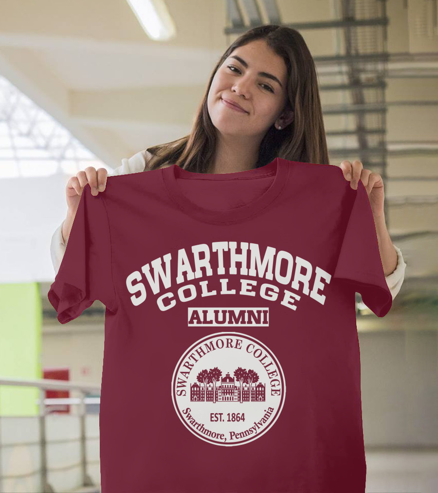SWARTHMORE COLLEGE ALUMNI SWARTHMORE PENNSYLVANIA EST. 1864 T-Shirt