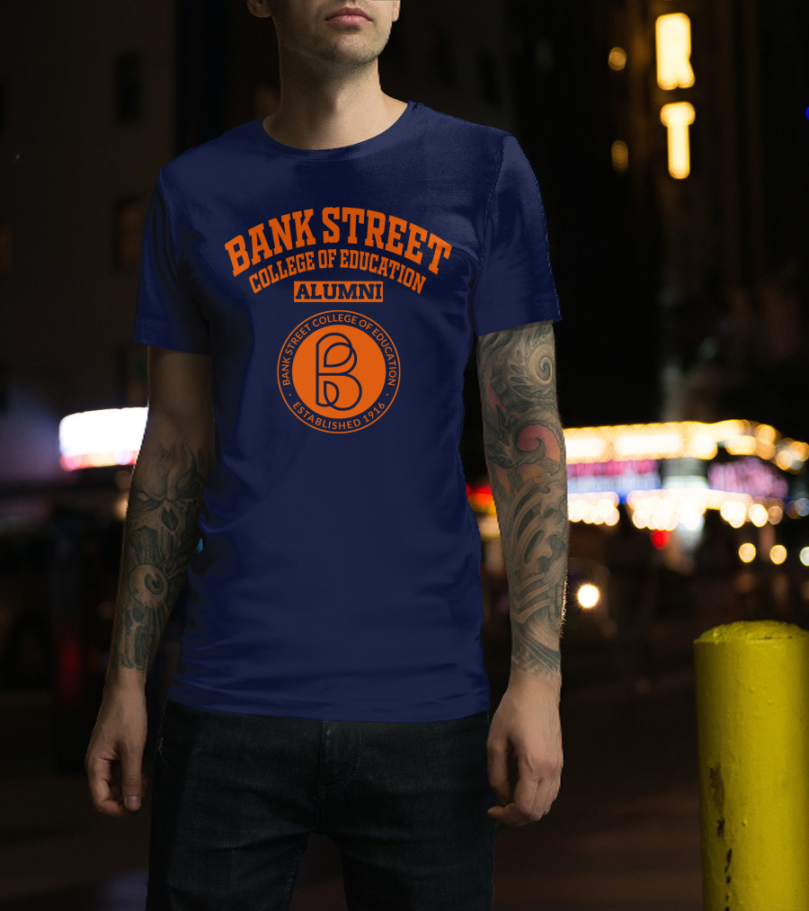 Bank Street College Of Education Alumni Established 1916 T-Shirt