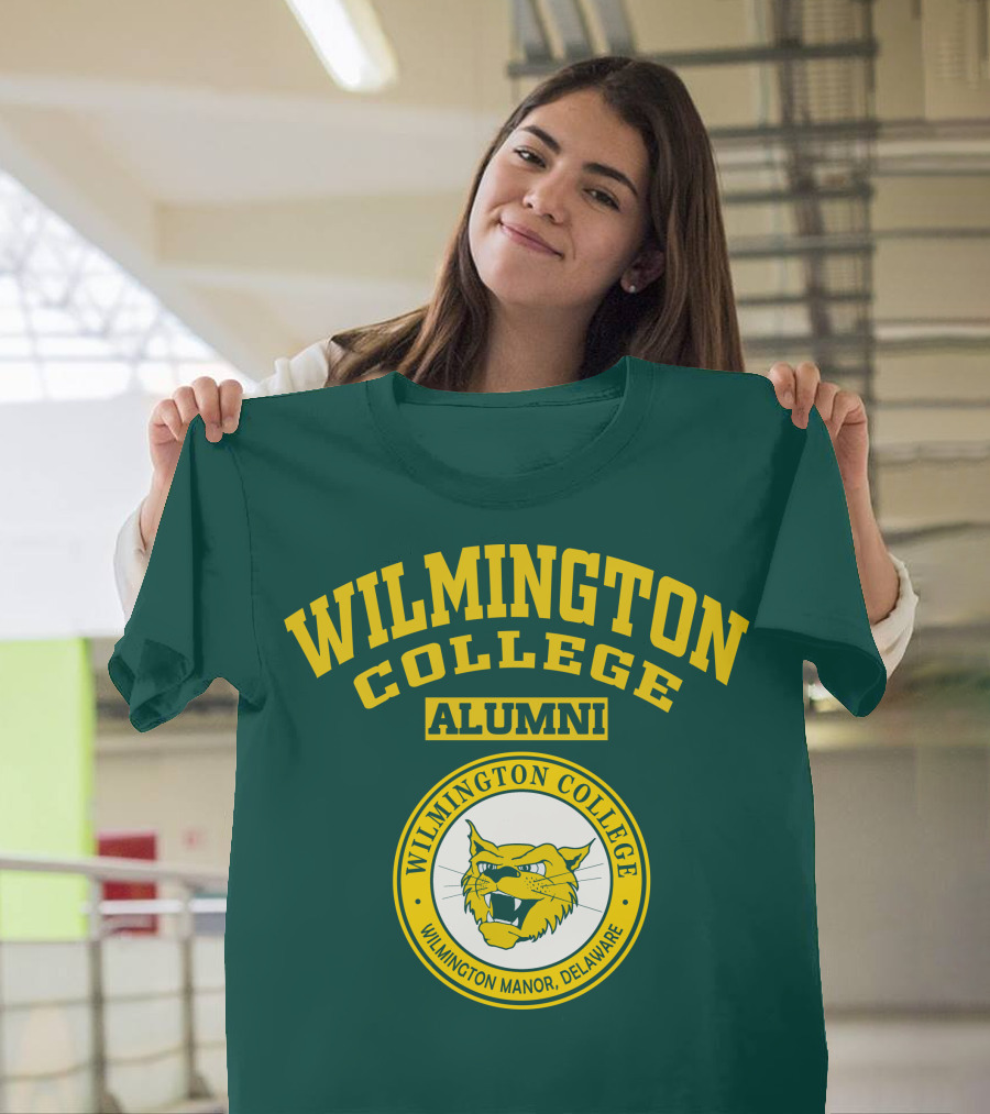 Wilmington College Alumni Wilmington Manor Delaware Wildcats T-Shirt
