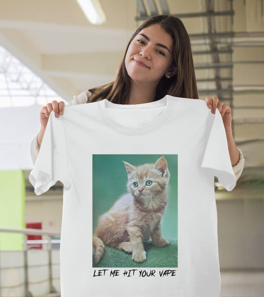 Let Me Hit Your Vape Cat Green Background Cute Kitten T-Shirt