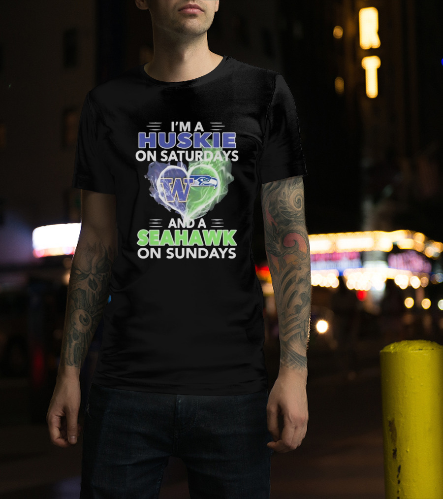 I’m A Huskie On Saturdays And A Seahawk On Sundays UW W Logo Seattle T-Shirt