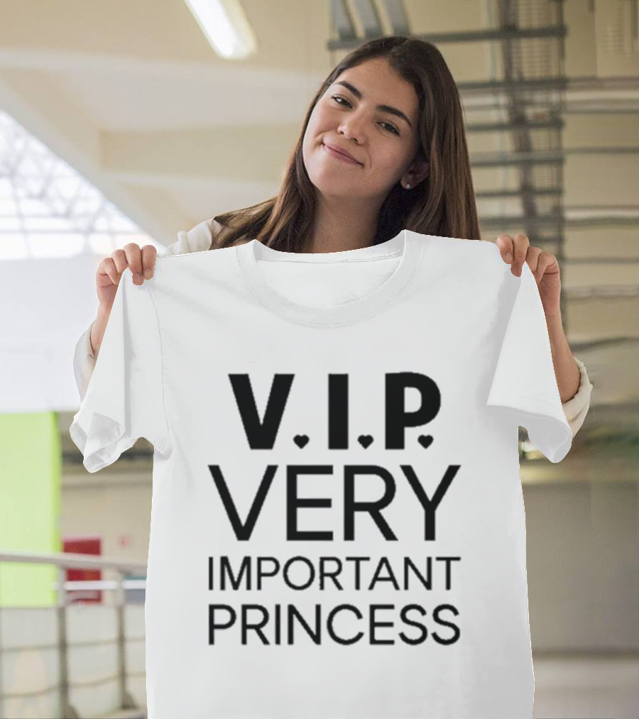 V.I.P Very Important Princess Cute Heart Emphasis T-Shirt