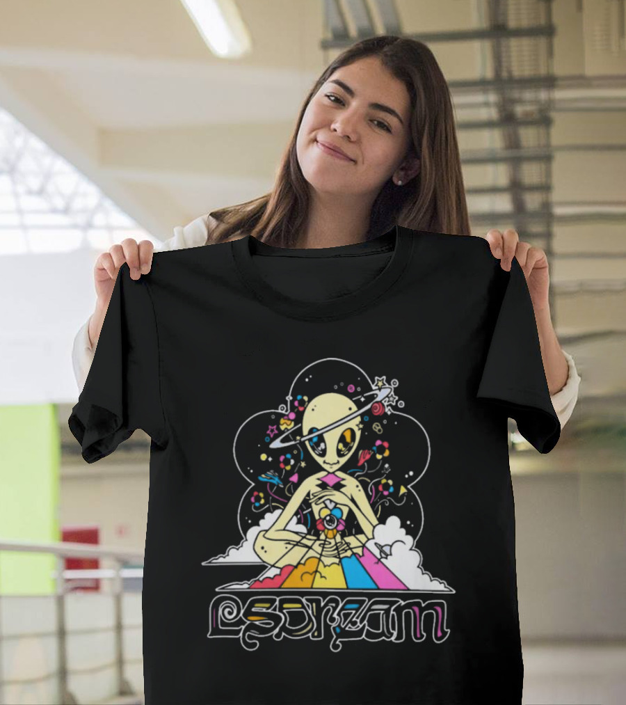 Isdream Cosmic Love Alien With Planet Head And Rainbow Energy Vision T-Shirt