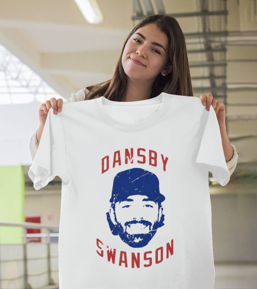 Dansby Swanson Chicago Baseball Portrait Fan T-Shirt