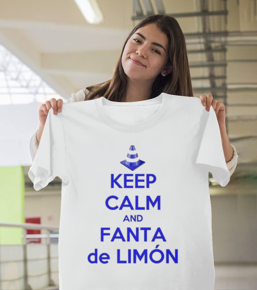 KEEP CALM AND FANTA DE LIMÓN HILARIA BALDWIN T-Shirt