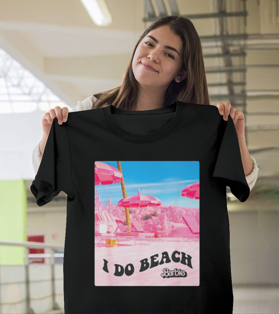 Barbie I Do Beach Movie Pink Umbrella Paradise Scene T-Shirt