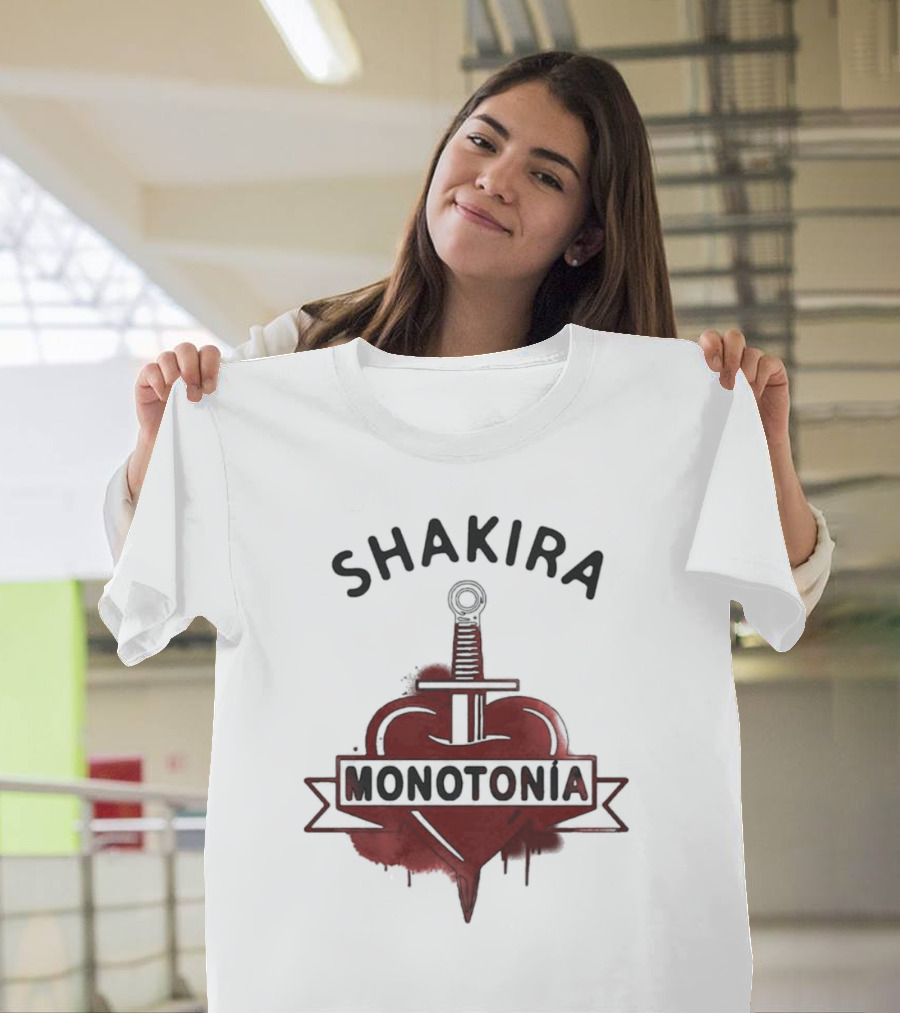 Shakira Monotonía Heart And Sword T-Shirt