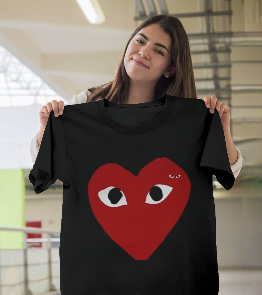 Cdg Comme Des Garcons Play Red Heart Emblem with Eyes T-Shirt