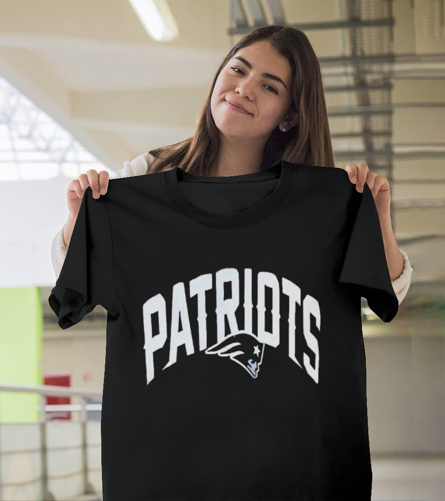 PATRIOTS Bill Belichick Black White Red T-Shirt