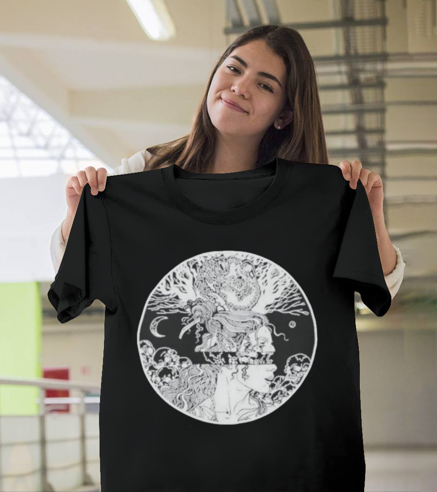Critical Role Laudna Character Art Moon T-Shirt