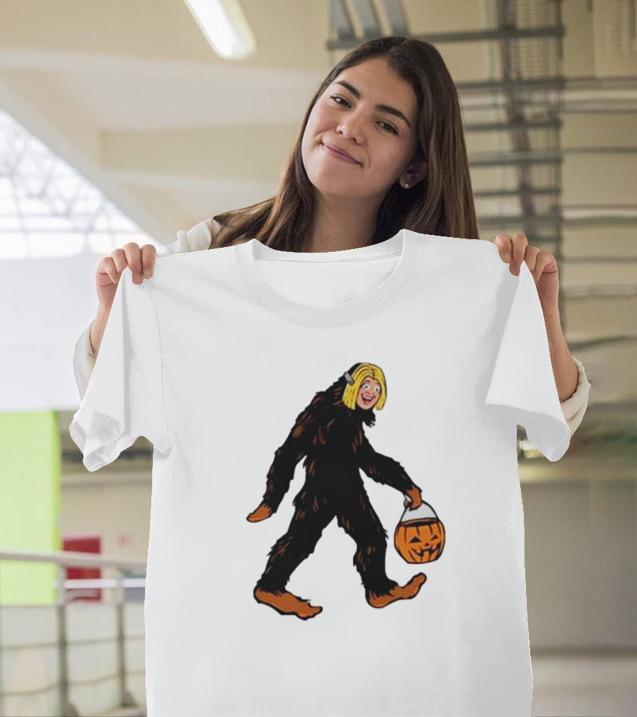 Mystical Halloween Sasquatch Holding Pumpkin Bucket Spooky Costume T-Shirt
