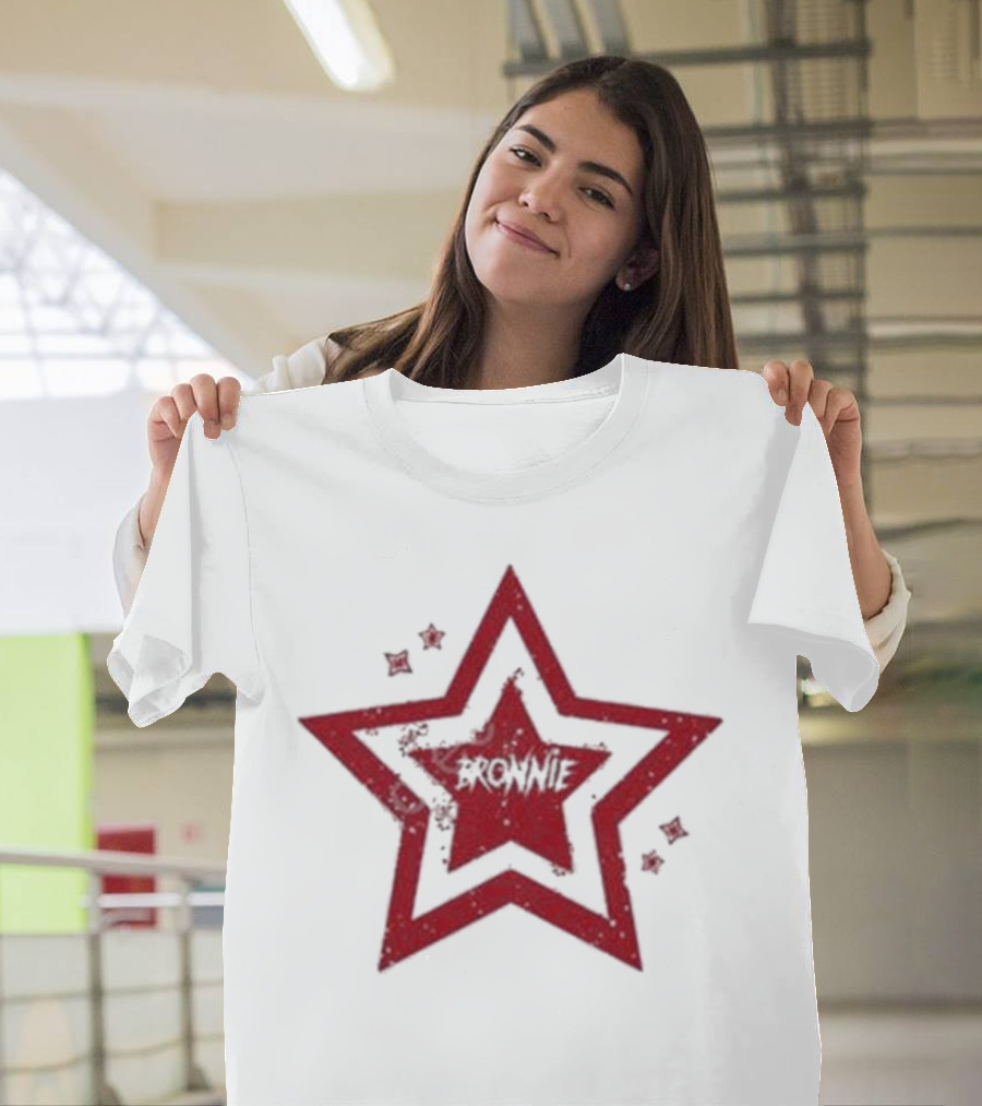 Bronnie Red Star Pattern Vintage T-Shirt
