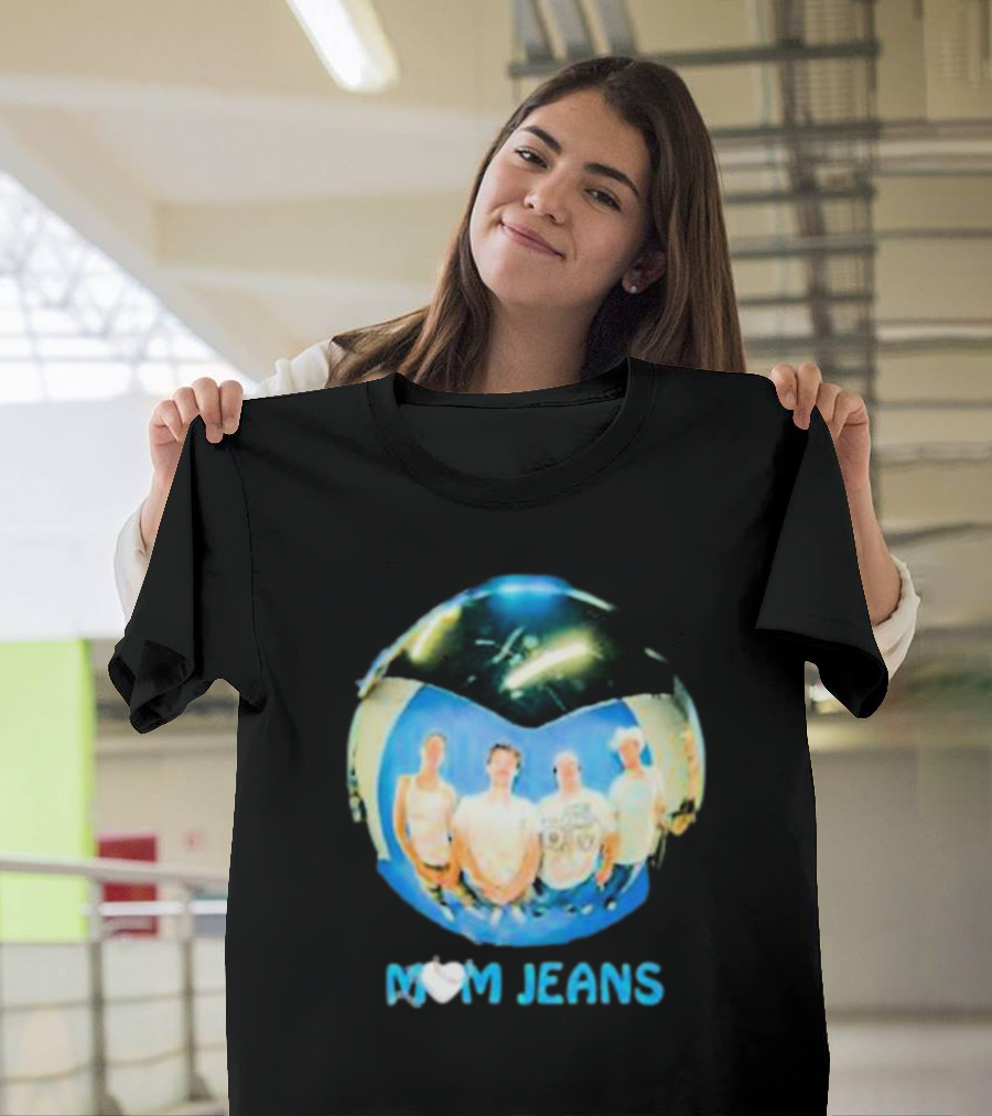 Mom Jeans Band Fisheye Group Photo Orb T-Shirt