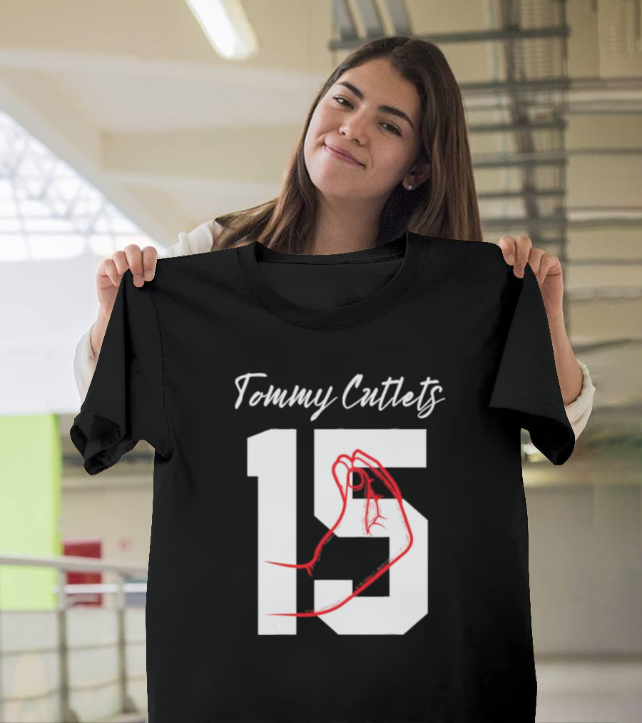 Tommy Cutlets 15 Italian Hand Gesture Football Quarterback Ny T-Shirt
