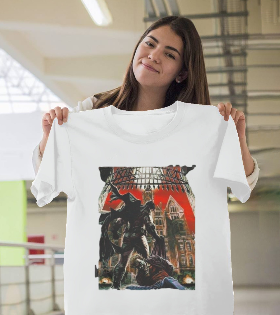 Batman Arkham Asylum Gothic Gate Dynamic Red Background Scene T-Shirt
