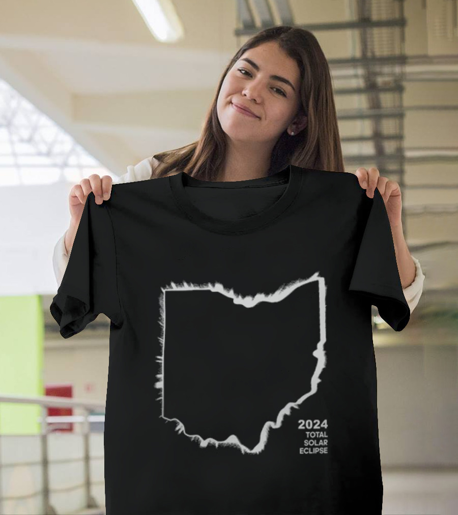 Ohio 2024 Total Solar Eclipse Silhouette Cincyshirt T-Shirt