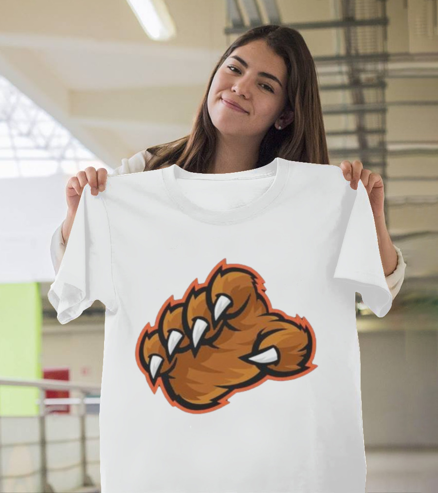 Chicago Bears The Claw Paw Logo Retro Football Fan Gear T-Shirt