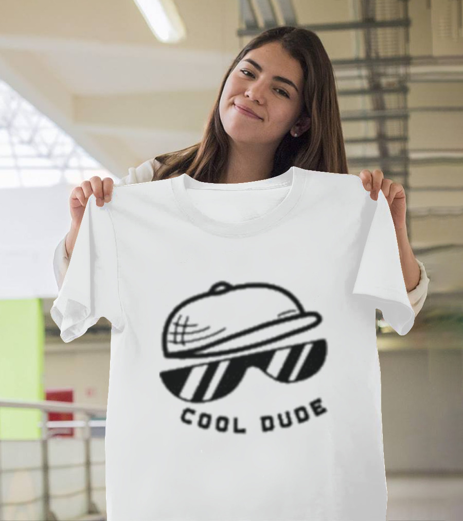 Cool Dude Cap And Shades Style Dream T-Shirt