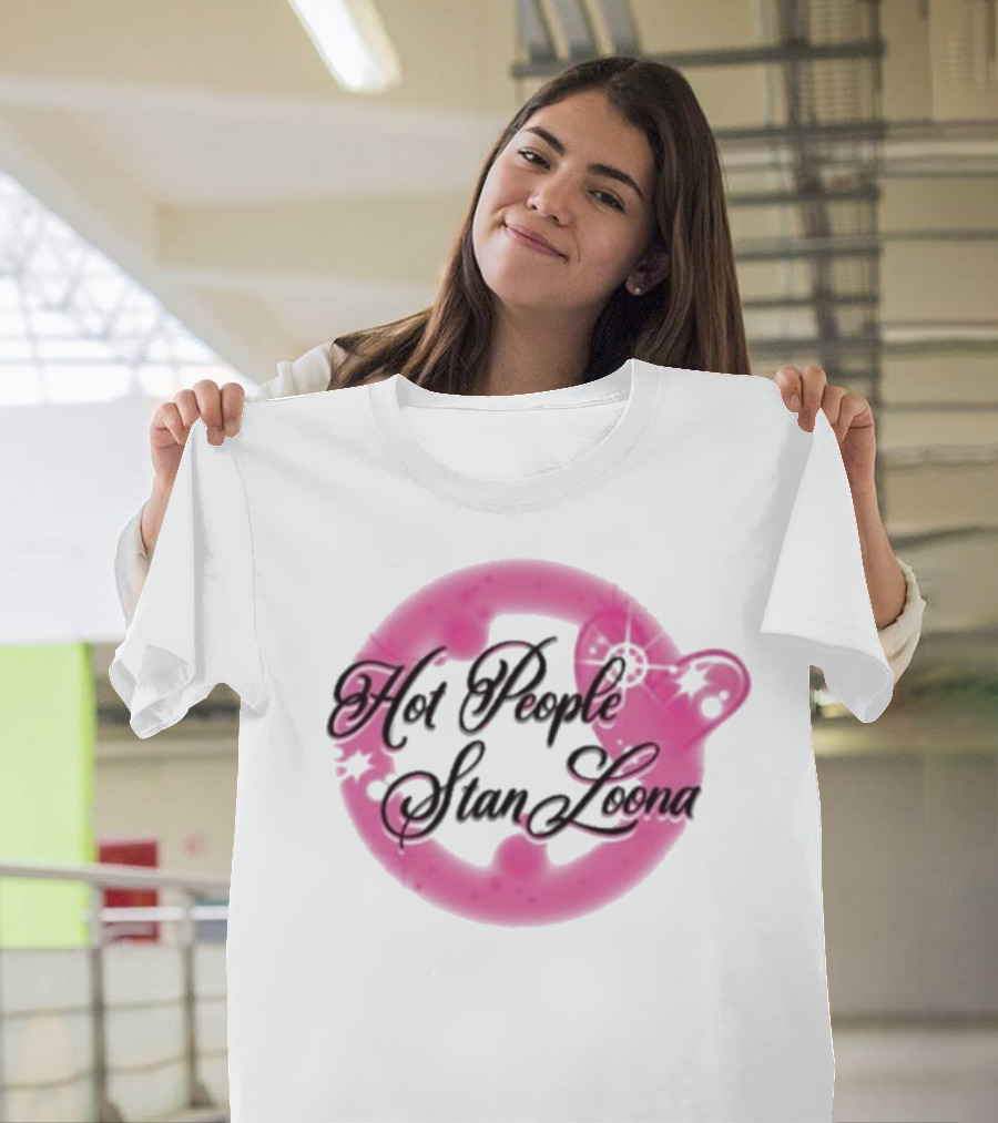Hot People Stan Loona Pink Star Circle T-Shirt