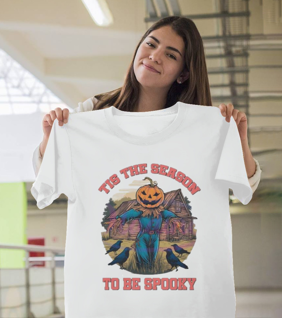 Tis The Season To Be Spooky Pumpkin Head Scarecrow With Crows In Front Of Haunted House T-Shirt