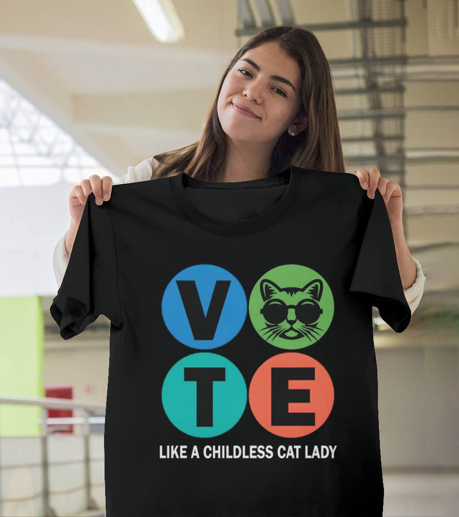 Vote Like A Childless Cat Lady Retro Circle Cat Face T-Shirt