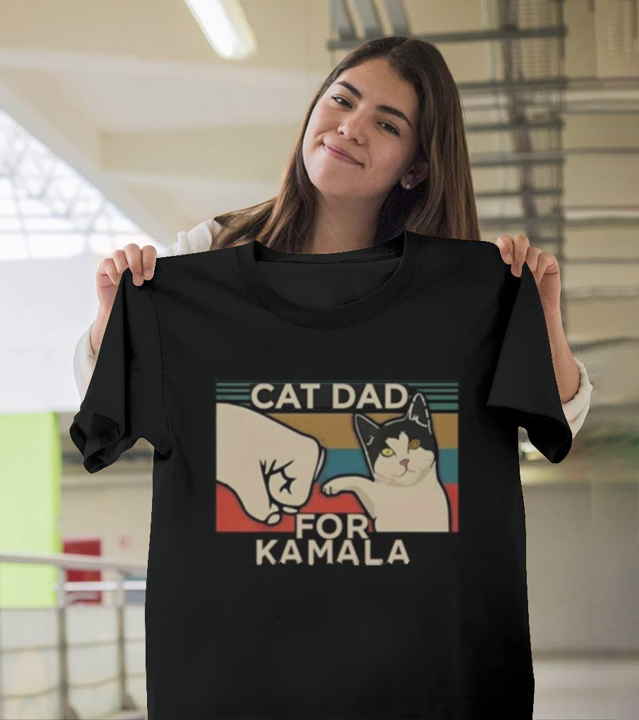 Cat Dad For Kamala Fist Bump T-Shirt
