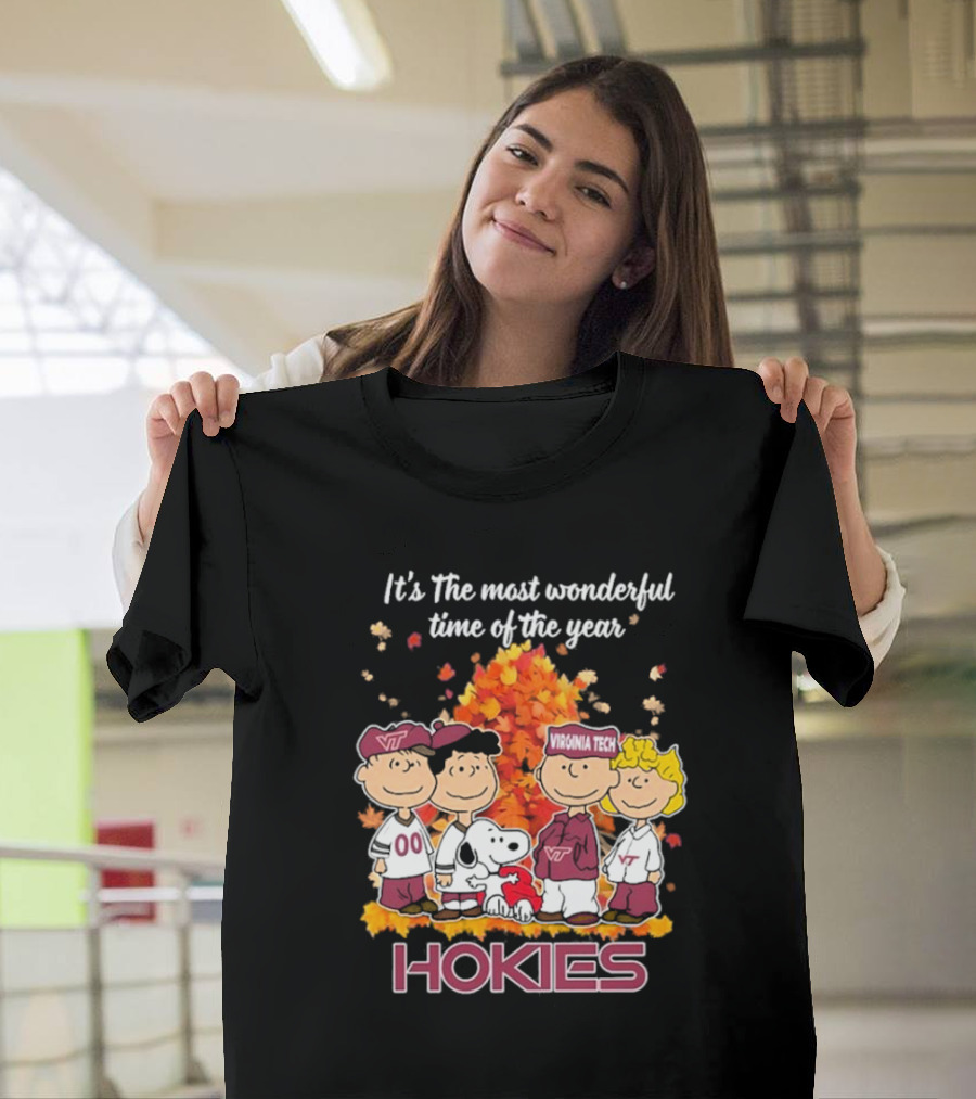 Snoopy Virginia Tech Hokies Peanuts Friends Wonderful Time of the Year T-Shirt